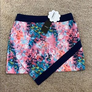 Pink /navy floral skirt